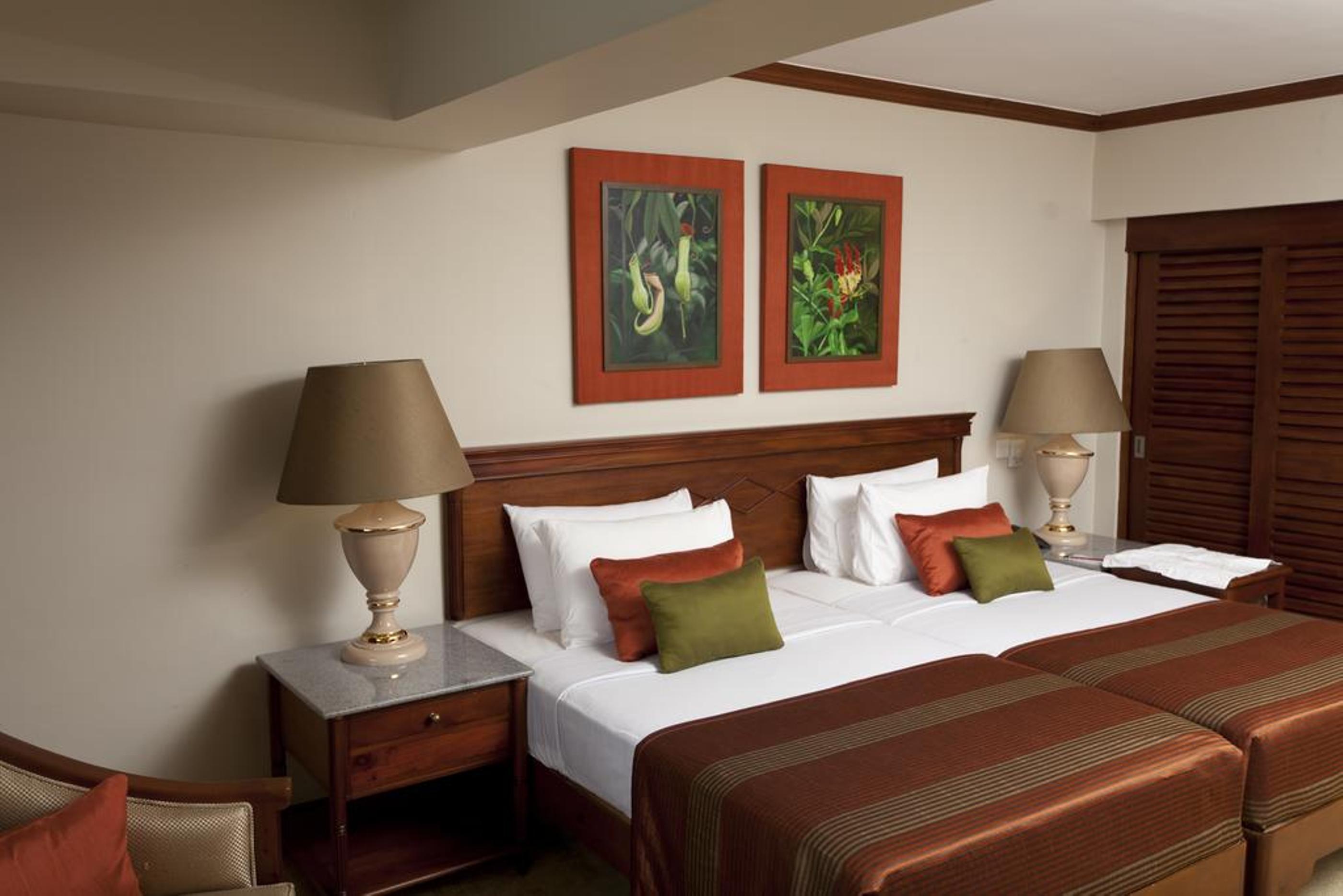 Hunas Falls Resort Kandy