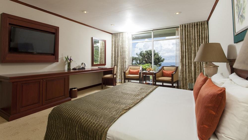 Resort Hunas Falls