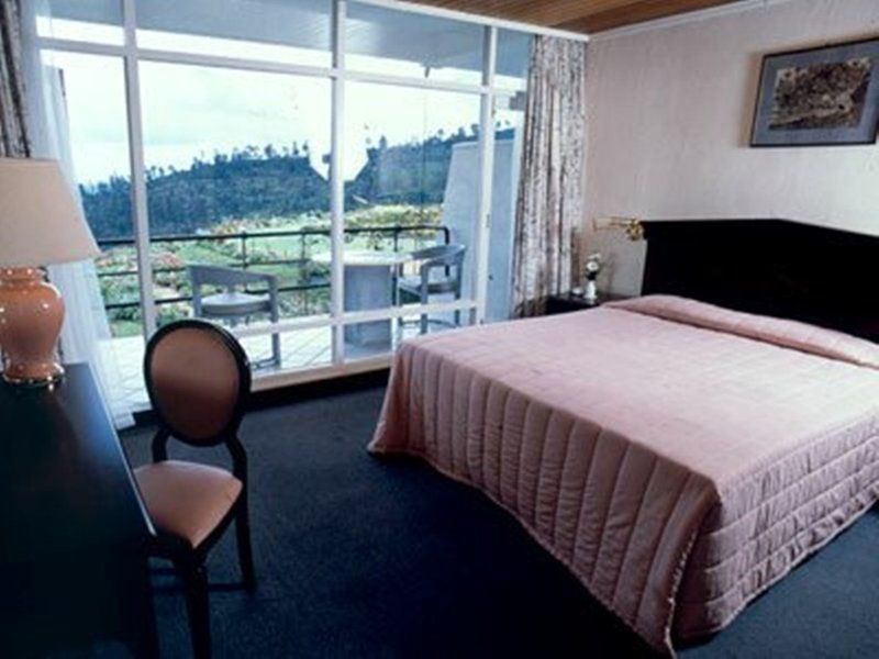 Hunas Falls Resort Kandy