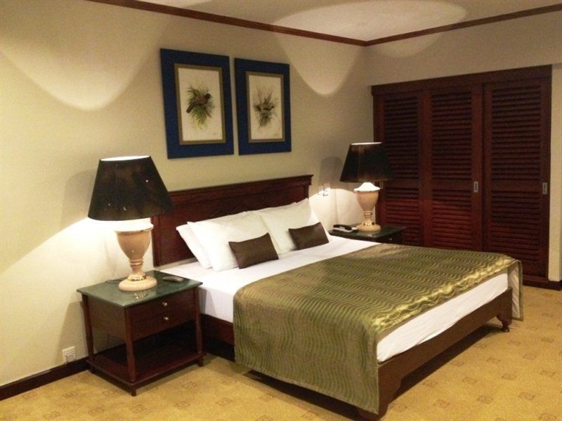 Hunas Falls Resort Kandy